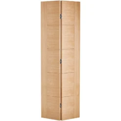 Vancouver Internal Bi-fold Prefinished Oak Door - 686 X 1981mm