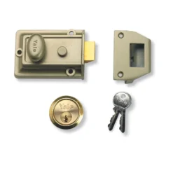 Yale 77 Traditional Nightlatch 60mm - Green