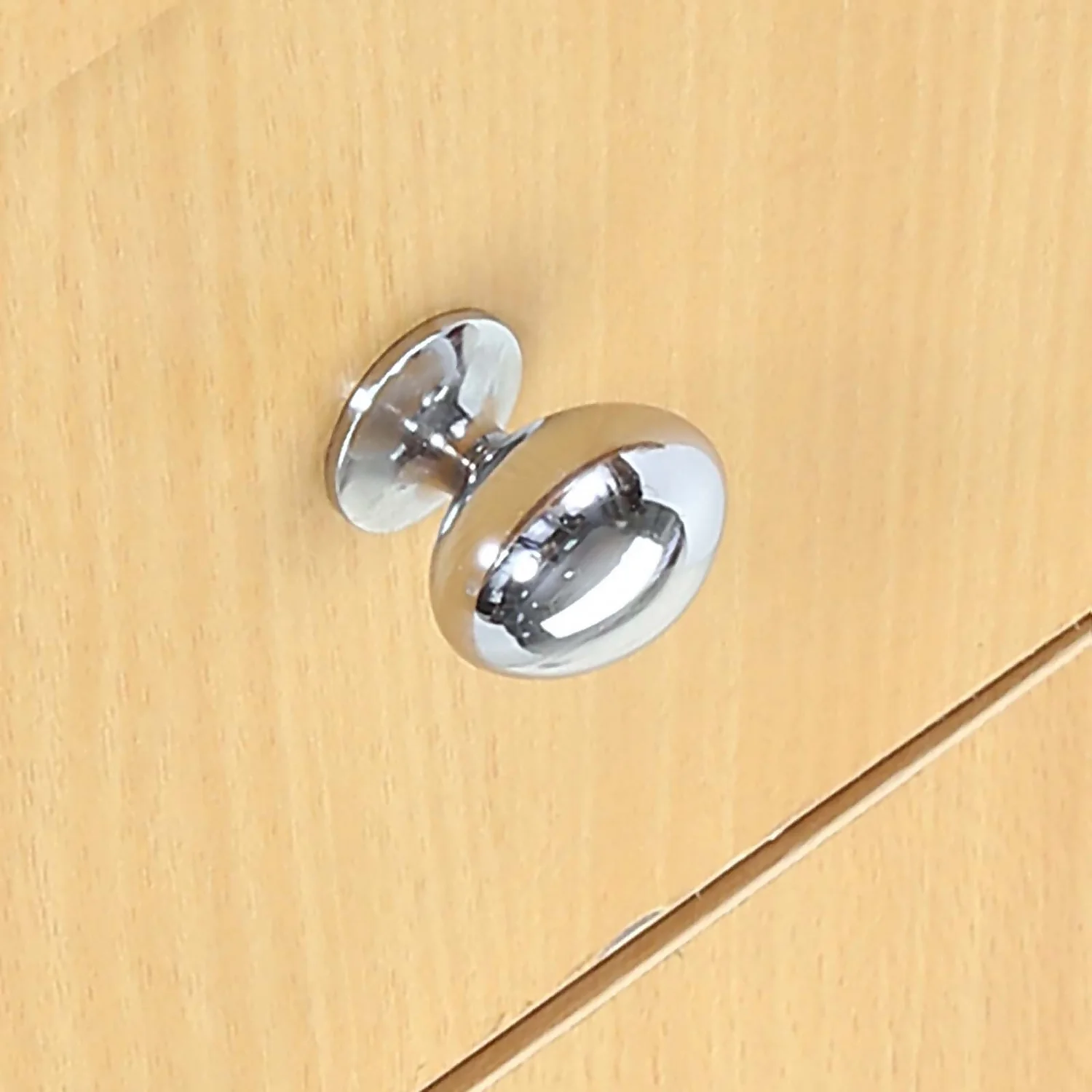 Bowen 30mm Oval Zinc Chrome Knob - 2 Pack - Image 2